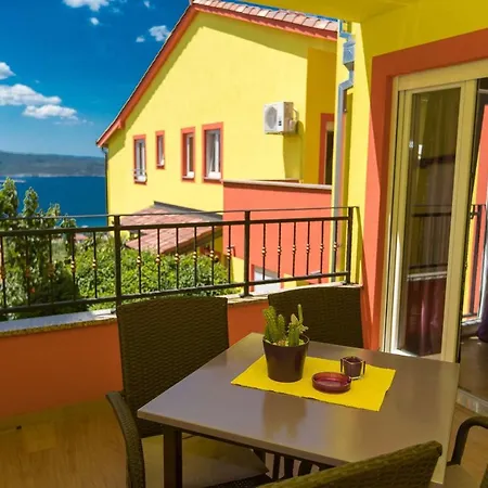 Ana Lorena Apartment