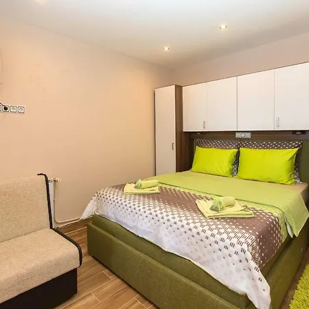 Ana Lorena Apartment *