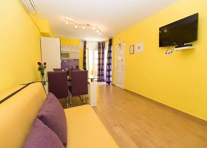 Ana Lorena Apartmán *