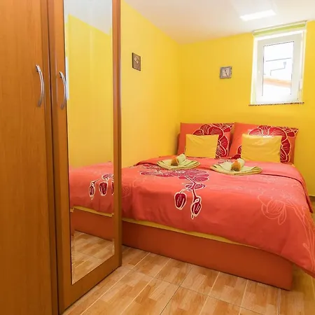 Apartment Ana Lorena *