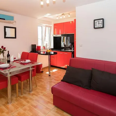 Ana Lorena Appartement *