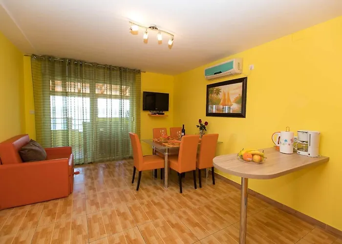 Ana Lorena Appartement *